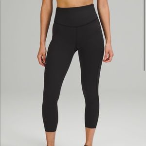 Lululemon Black Wunder Under High Rise Crop *Luon